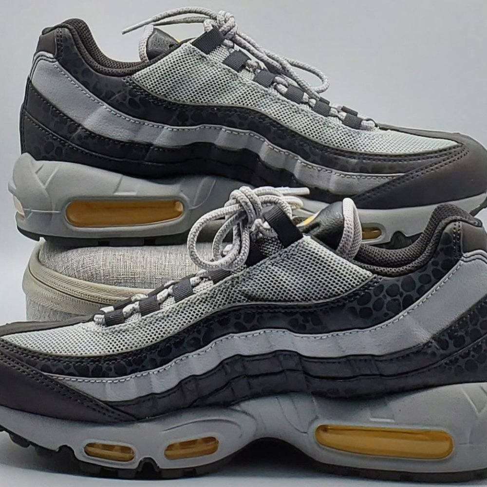 Nike Air Max 95 SE Wolf Grey Men Size 8.5 - Picture 2 of 9
